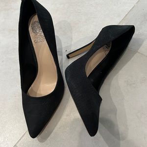 Snakeskin embossed high heels